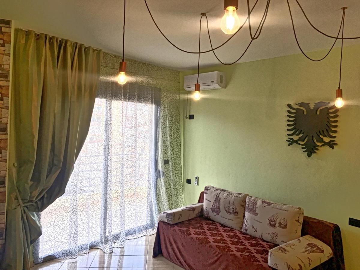 Royal Apartment Luxury Holiday For Queen And King Sarandë 외부 사진